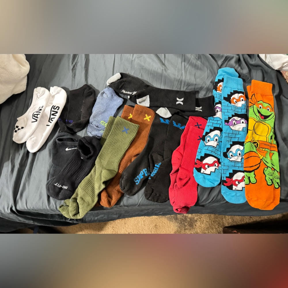 20 Matching Pairs of New & Used Socks Variety of Styles, Brands, & Colors
